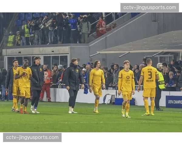 数据前瞻:对比拜仁与多特在比赛最后15分钟的进球数据,解读两队体能和意志力。 数据前瞻:对比拜仁与多特在比赛最后15分钟的进球数据,解读两队体能和意志力。